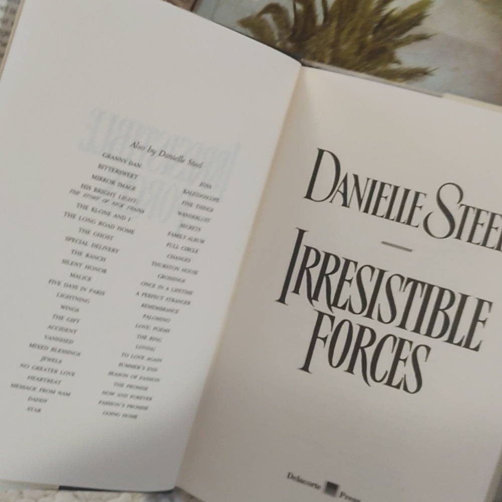 Danielle Steel/ Irresistible Forces -Hardcover Novel 📚 1999 - Picture 4 of 8